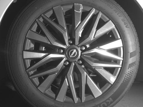 Used 2025 Nissan Altima 2.5 SV image 12