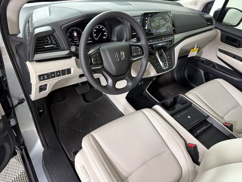 New 2026 Honda Odyssey EX-L image 4
