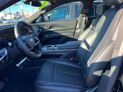 Used 2024 Cadillac Lyriq Sport RWD image 15