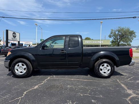Used 2007 Nissan Frontier SE w/ SE Value Truck Pkg RWD image 9
