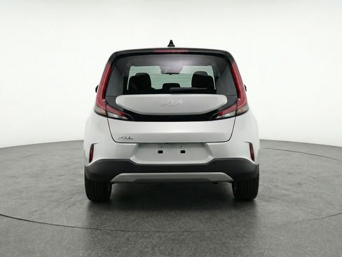 Used 2025 Kia Soul LX w/ LX Technology Package image 7