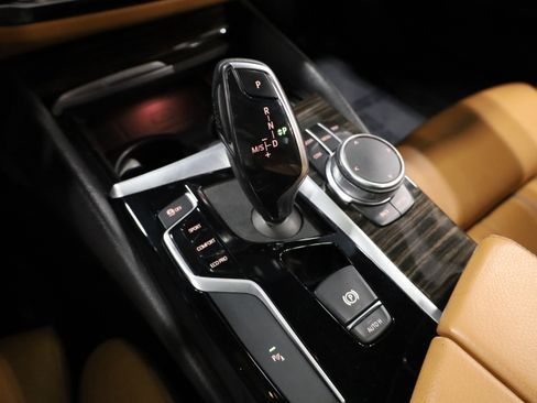 Used 2019 BMW 540i xDrive w/ Convenience Package image 31