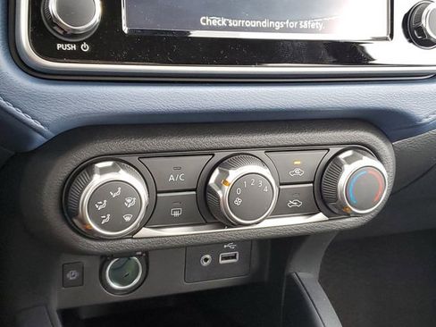 New 2025 Nissan Versa SV w/ Trunk Package image 26