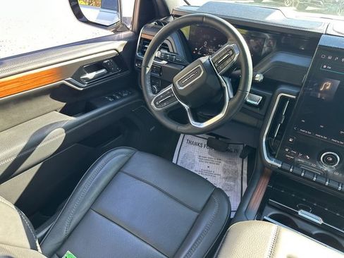 Used 2025 GMC Yukon XL Denali w/ Sun & Power Step Package AWD/4WD image 25