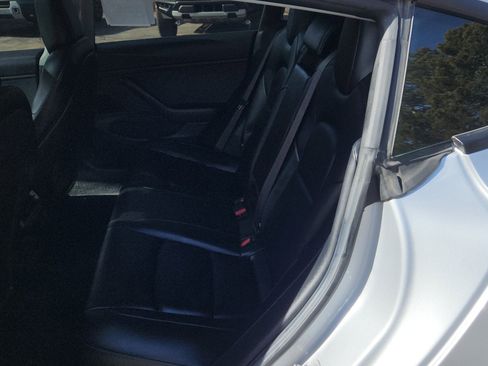 Used 2018 Tesla Model 3 Long Range image 26