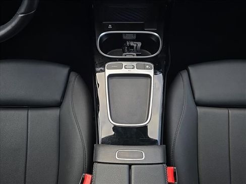 Used 2025 Mercedes-Benz CLA 250 4MATIC image 25