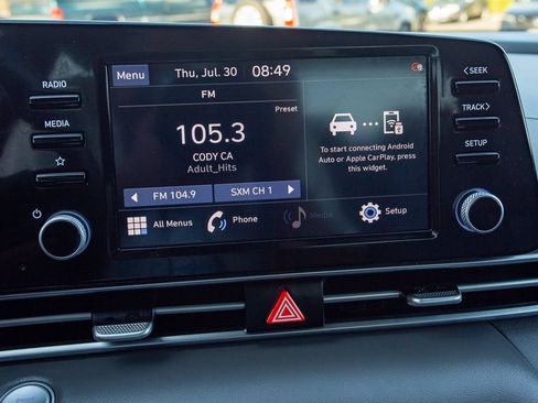 Used 2022 Hyundai Elantra SEL w/ Convenience Package FWD image 26