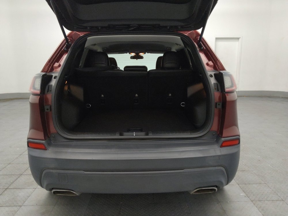 Used 2019 Jeep Cherokee Latitude Plus FWD image 29