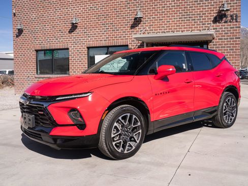 Used 2023 Chevrolet Blazer RS image 1