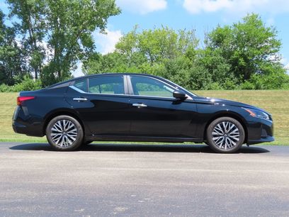Used 2025 Nissan Altima 2.5 SV