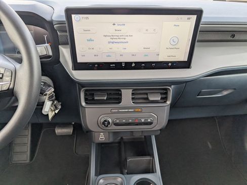 New 2025 Ford Maverick XL w/ Equipment Group 102A image 11