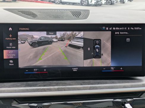 Used 2023 BMW X7 xDrive40i w/ Premium Package image 21