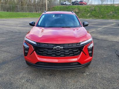 New 2026 Chevrolet Trax LT w/ Sunroof Package