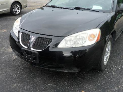 Used 2006 Pontiac G6 Sedan w/ Premium Value Package image 2