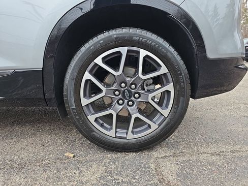 Certified 2023 Chevrolet Blazer RS w/ Driver Confidence II Package image 39