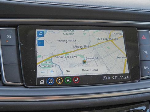 Used 2023 Buick Enclave Avenir image 22