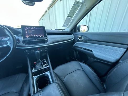 Used 2022 Jeep Compass Latitude AWD/4WD image 32