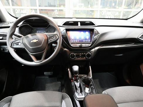 Used 2023 Chevrolet TrailBlazer LT w/ Convenience Package image 12