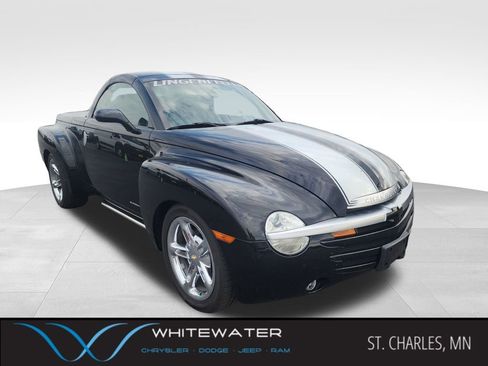 Used 2005 Chevrolet SSR w/ Preferred Equipment Group RWD image 1