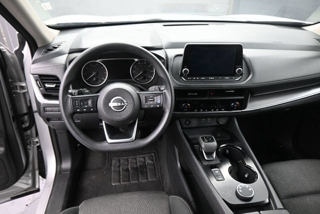 Used 2024 Nissan Rogue SV AWD/4WD image 20