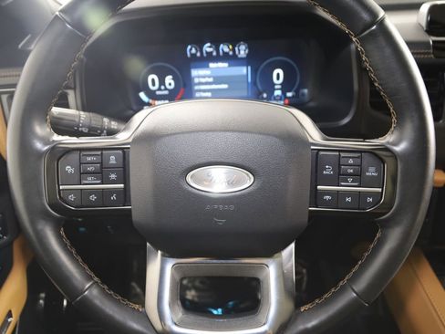 Used 2023 Ford Expedition Platinum AWD/4WD image 40