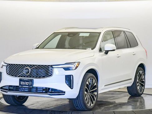 New 2026 Volvo XC90 B5 Plus w/ Protection Package image 1