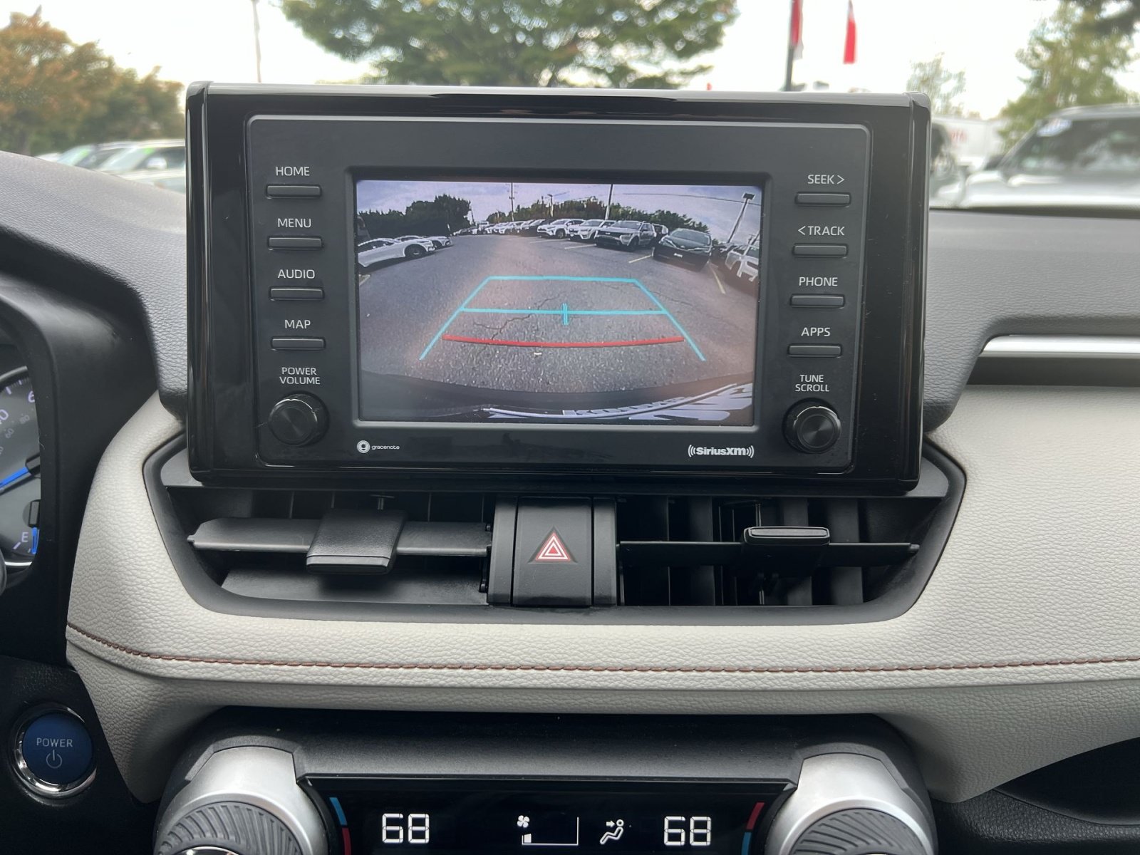 Used 2021 Toyota RAV4 XLE AWD/4WD image 19