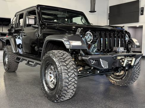 Used 2022 Jeep Wrangler Unlimited Sport image 14