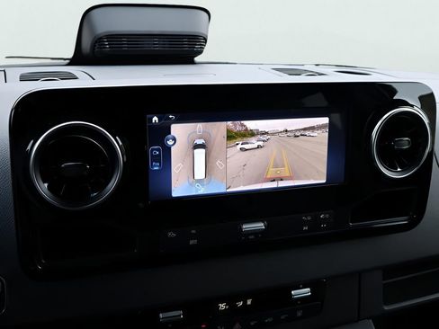 New 2025 Mercedes-Benz Sprinter 2500 image 31