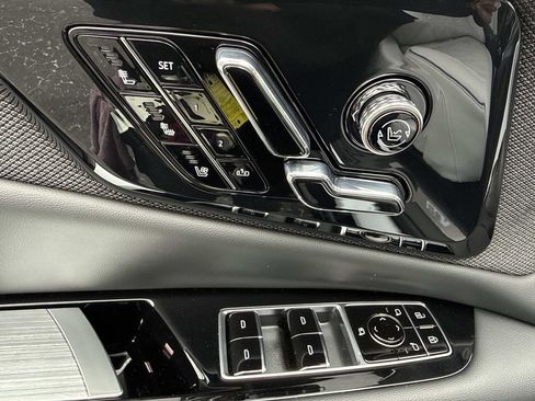 New 2026 Cadillac Optiq V image 19