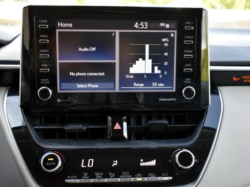 Used 2021 Toyota Corolla LE image 20