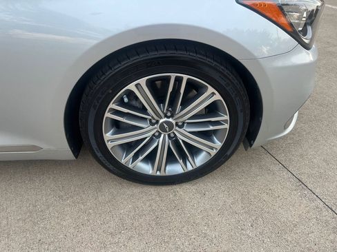 Used 2018 Genesis G80 3.8 w/ Option Group 02 image 12