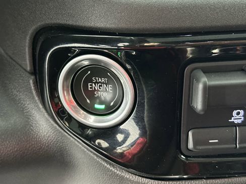 Used 2023 Chevrolet Silverado 1500 ZR2 w/ Technology Package AWD/4WD image 36