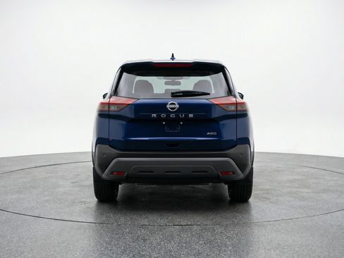 Used 2025 Nissan Rogue SV image 7