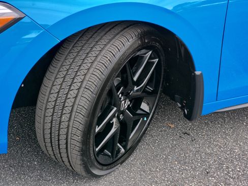 Used 2025 Honda Civic Sport image 31