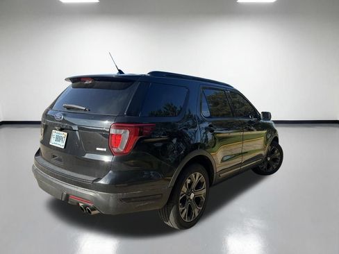 Used 2018 Ford Explorer Sport w/ Equipment Group 401A AWD/4WD image 4