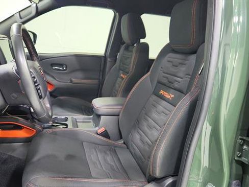 Used 2024 Nissan Frontier Pro-X w/ Technology Package image 11