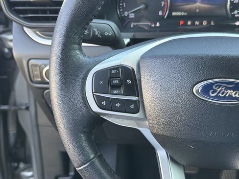Used 2022 Ford Explorer XLT RWD image 12