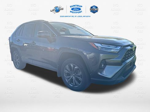 Used 2024 Toyota RAV4 XLE Premium AWD/4WD image 22