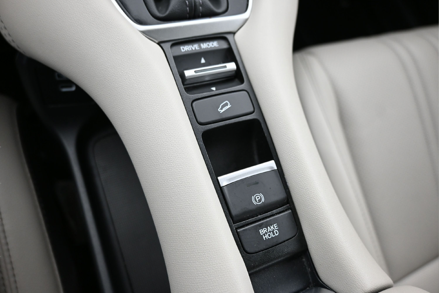 Used 2024 Honda HR-V EX-L image 21