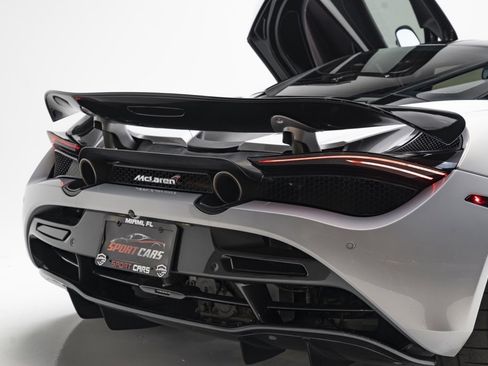 Used 2018 McLaren 720S Performance image 59