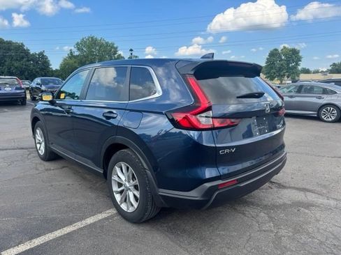 Used 2024 Honda CR-V EX image 4