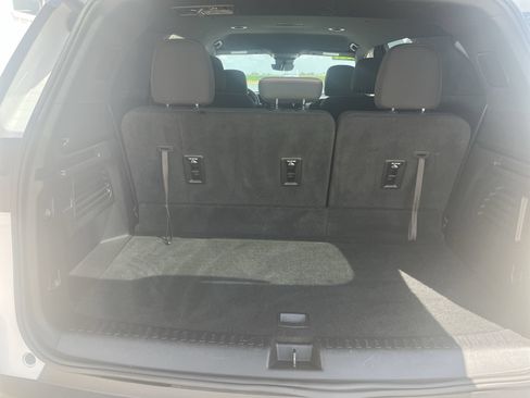 Used 2026 Chevrolet Traverse LT w/ Driver Confidence Package FWD image 25