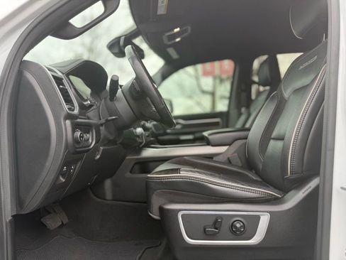 Used 2020 RAM 1500 Laramie image 12