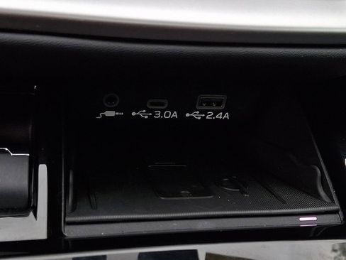 Certified 2025 Subaru Outback Limited AWD/4WD image 27
