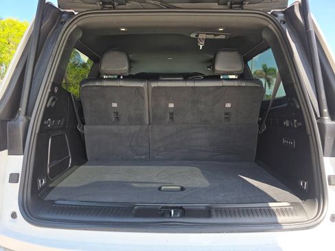 Used 2022 Jeep Wagoneer Series III w/ Flexible Seating Group RWD image 21