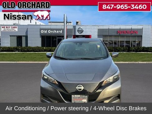 Used 2025 Nissan Leaf S image 4