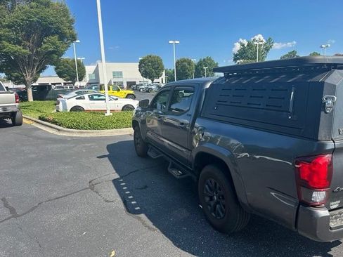 Used 2023 Toyota Tacoma SR5 w/ Technology Package AWD/4WD image 5