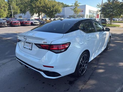 New 2025 Nissan Sentra SR image 7