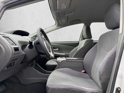 Used 2013 Toyota Prius V Three image 12